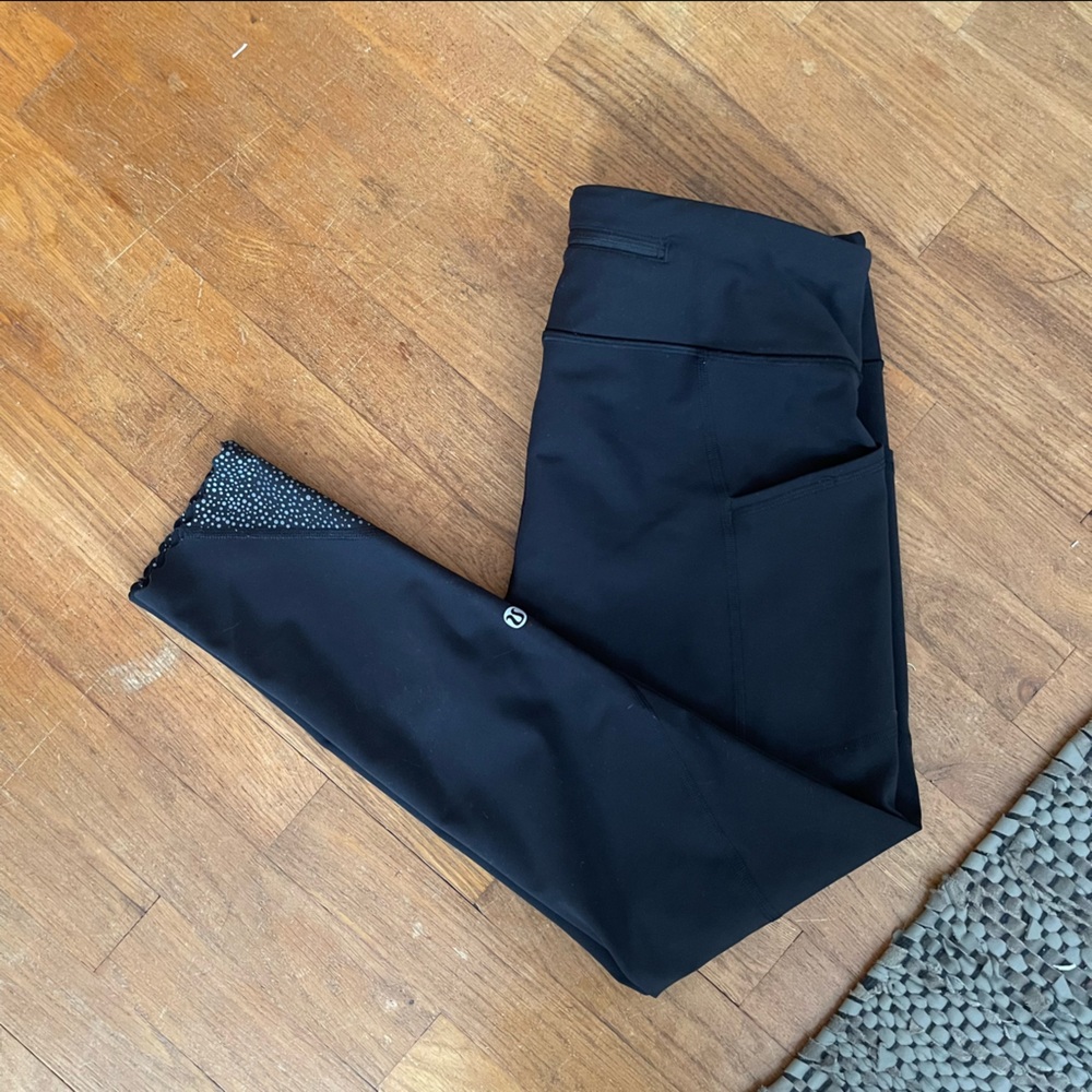 Lululemon Black Wave Hem Leggings
